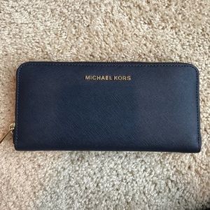mk Navy wallet💫💫💫